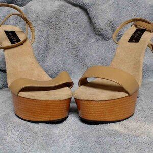 Pleaser DELIGHT 631W - Platform Sandals.  6 inch heel.  Size 10.